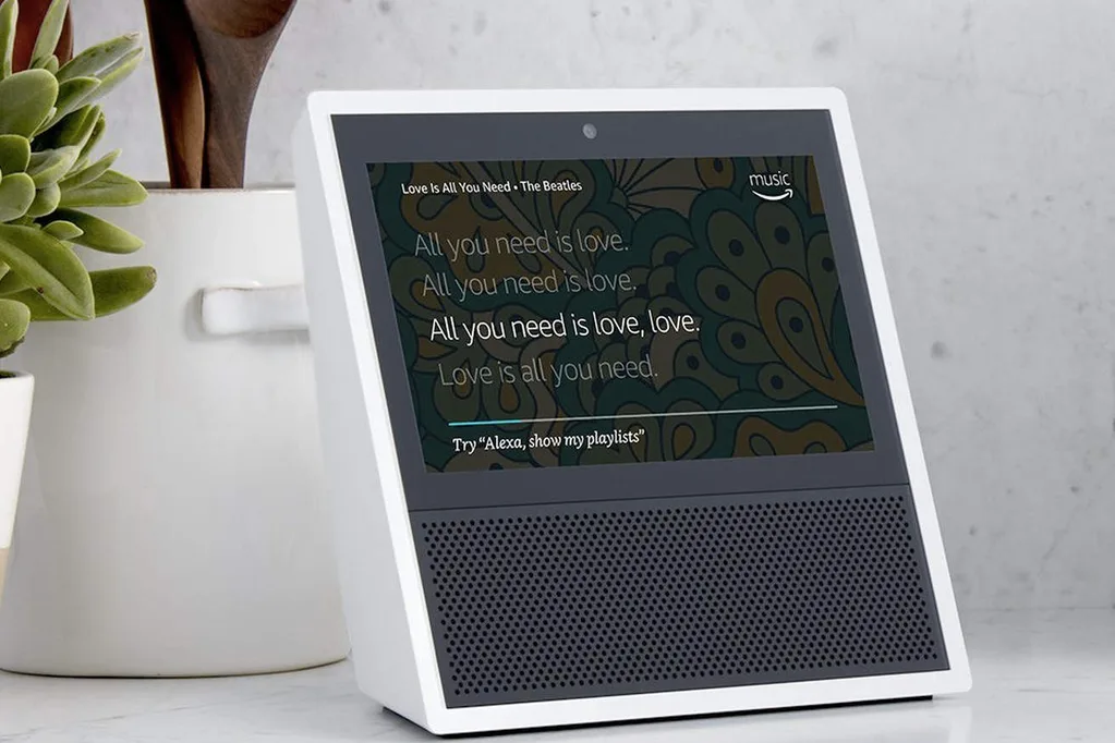 Amazon Echo Show tanıtıldı: Dokunmatik ekran, görüntülü görüşme