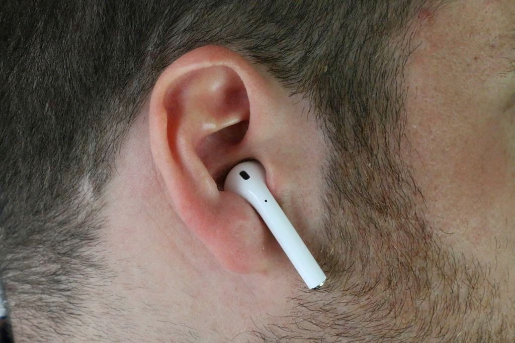 apple airpods