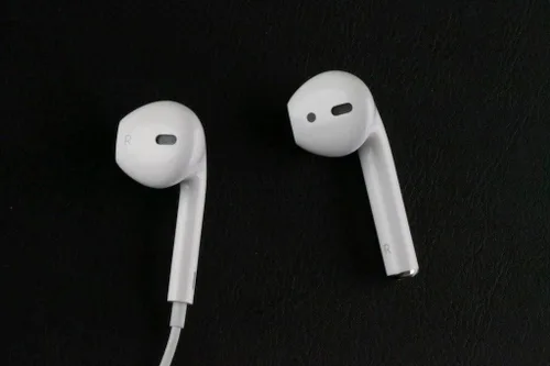 Apple AirPods İncelemesi