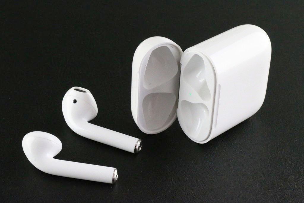 apple airpods