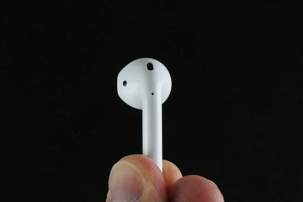 Apple AirPods İncelemesi