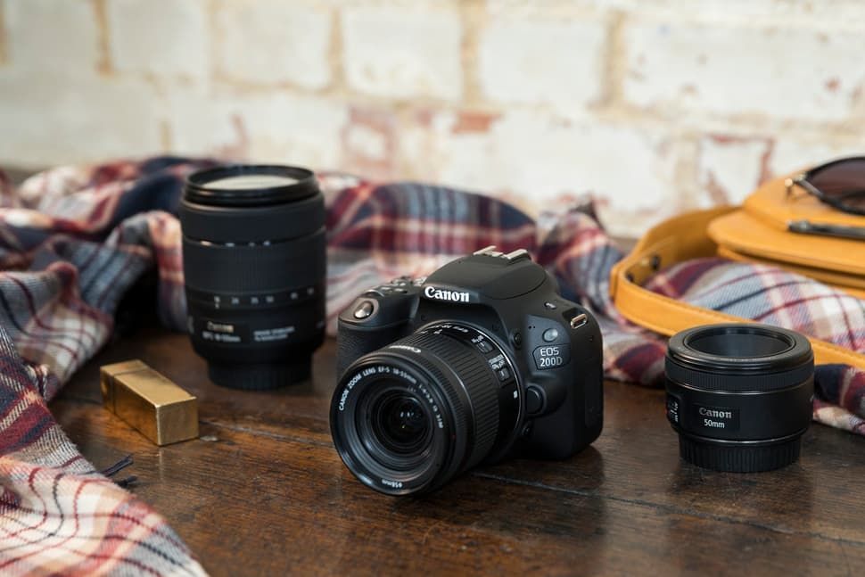 canon eos 200d