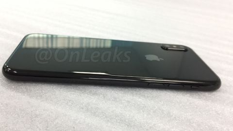 iPhone 8 fotoğraflarda görüldüğü gibi olabilir