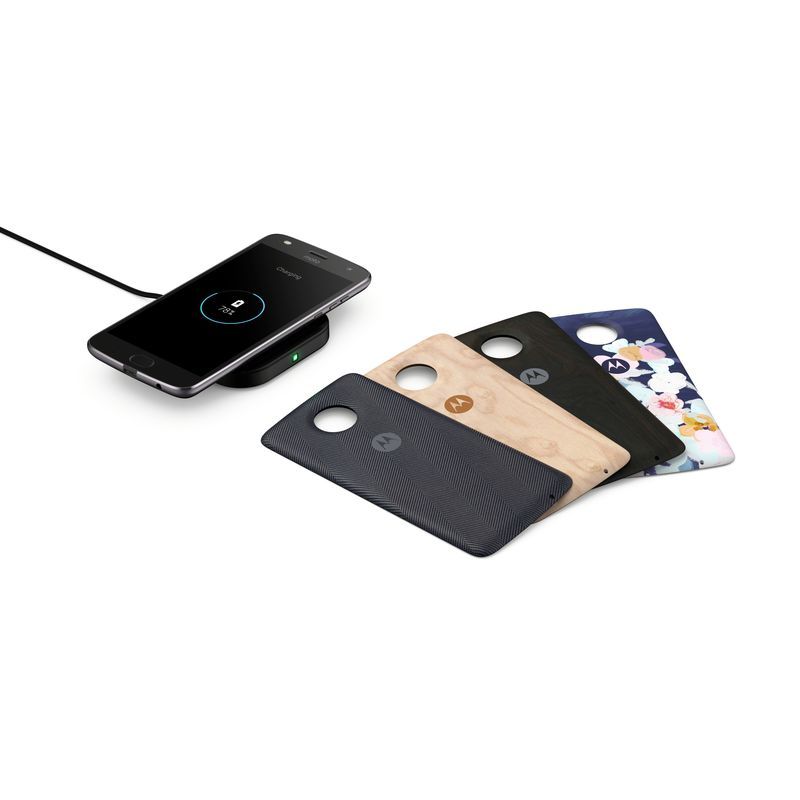 Moto Z2 Play yeni Moto Mod’lar ile birlikte geliyor