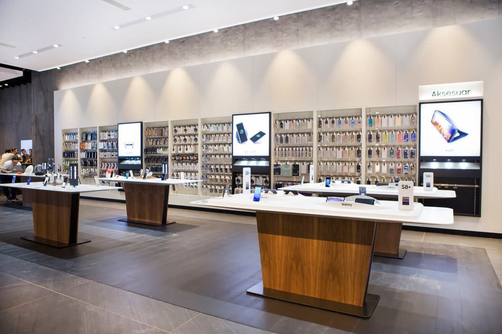 Samsung Deneyim Mağazası ile yeni bir model ilk kez Türkiye’de uygulanıyor