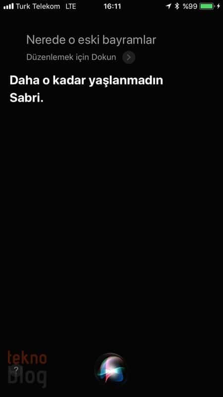 Siri’den eski bayramlara özlem duyanlara mizah dolu cevaplar