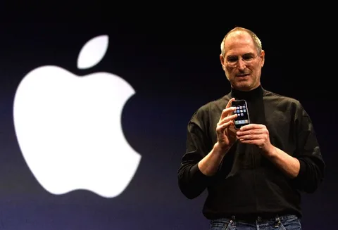 Tim Cook ölümünün 7. yılında Steve Jobs’u andı: Onu her gün özlüyorum