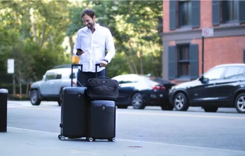 Bluesmart Series 2 akıllı bavul için kitle fonlama kampanyası başladı
