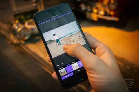 Enlight Photofox opsiyonel abonelik paketiyle ücretsiz olarak indirilebilecek