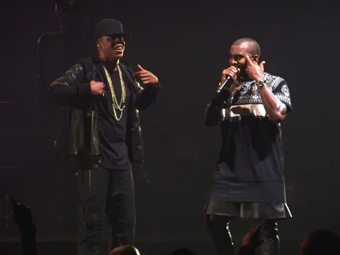 Kanye West Tidal ile olan anlaşmasını sona erdirme kararı aldı