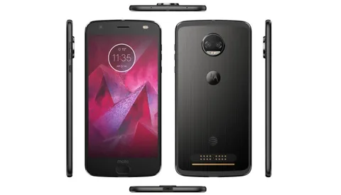 Moto Z2 Force selefinden daha küçük bir pil taşıyacak