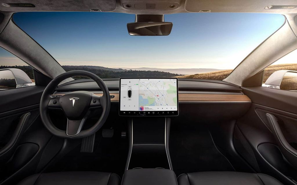 tesla autopilot surucusuz otomobil