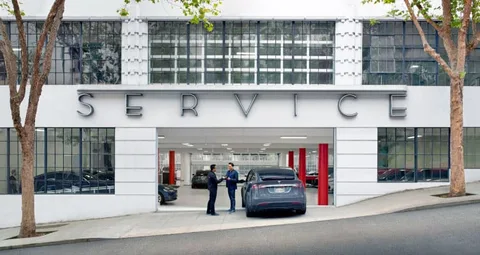 Tesla Model 3 için servis ağını genişletiyor