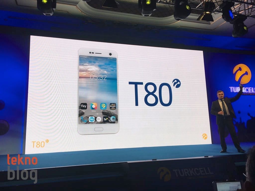 Turkcell T80 ile tanışın: 5.2 inç ekran, parmak izi, çift arka kamera