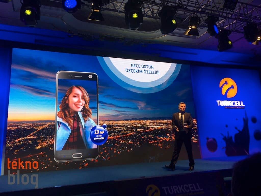Turkcell T80 ile tanışın: 5.2 inç ekran, parmak izi, çift arka kamera