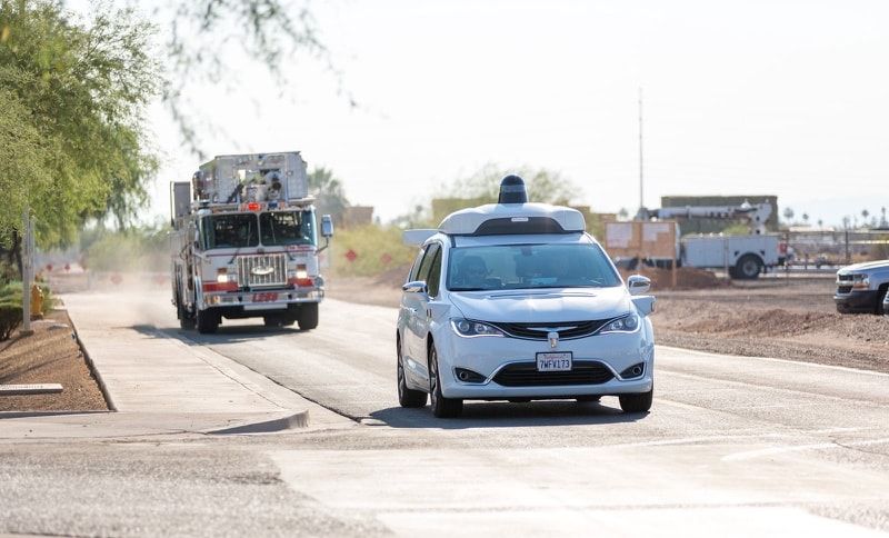 waymo surucusuz otomobil