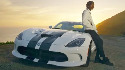 Wiz Khalifa “See You Again” ile Gangnam Style’ı tahtından etti