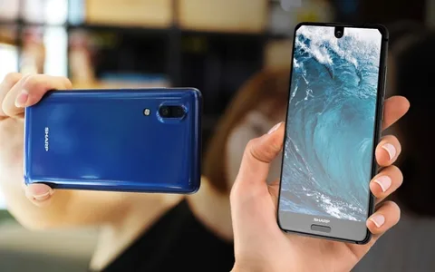 Sharp Aquos S2 resmiyet kazandı: 5.5 inç ekran, iki farklı işlemci seçeneği