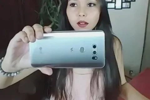 LG V30 bu sefer pazarlama malzemelerinde görüldü
