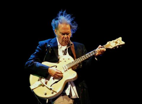 Neil Young şarkıları için büyük bir çevrim içi arşiv hazırlıyor