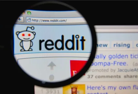 Reddit yakında Facebook’un Haber Kaynağı’na benzeri bir görünüme kavuşacak
