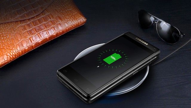 Samsung yeni katlanabilir telefonu SM-G9298’i tanıttı