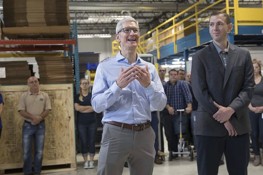 Tim Cook Apple’ın tepki çeken HKmap kararını savundu