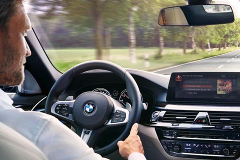 Alexa 2018’de BMW’nin araç içi bilgi ve eğlence sistemlerine geliyor