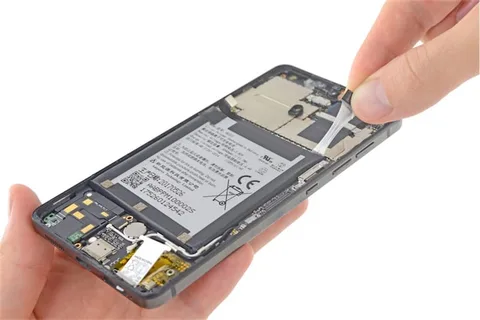 Essential Phone tamir edilebilirlik konusunda sınıfta kaldı