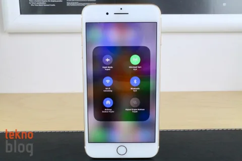 iOS 11 Denetim Merkezi’nden Wi-Fi ve Bluetooth tamamen kapatılmıyor