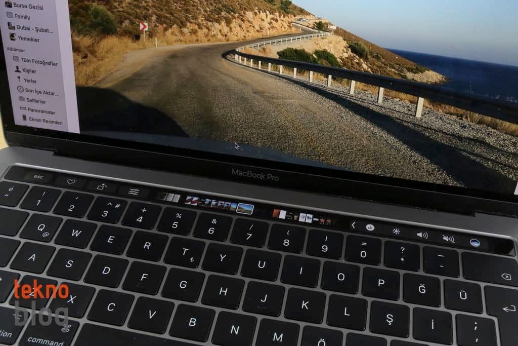 dokunmatik ekranlı macbook