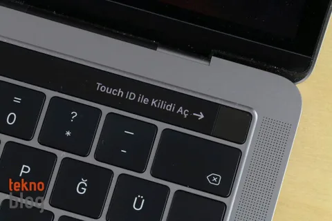 MacBook Pro Touch Bar olmadan yenilenebilir