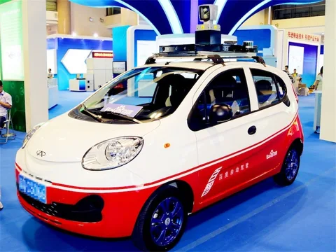 Baidu sürücüsüz otomobil platformu için işbirliklerine devam ediyor