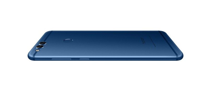 Honor 7x daha uzun ve az çerçeveli ekranla geldi
