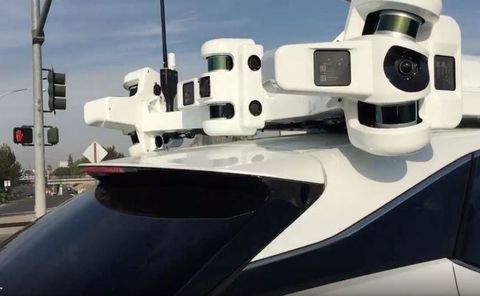 Apple sürücüsüz otomobil planları hakkında ipucu verdi