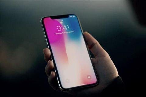 iPhone X’un kilitli ekranında bildirim ön izlemeleri otomatik olarak gizlenecek