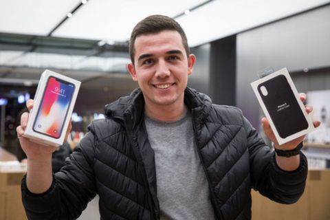 iPhone X Türkiye’de satışa sunuldu