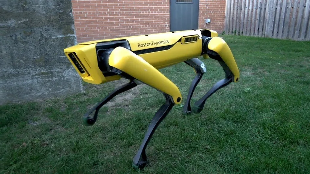 Boston Dynamics SpotMini’nin yeni versiyonunu göstermeye hazırlanıyor – Video