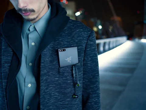 Razer Phone’un kamera ve ses kalitesi güncellemeyle artıyor