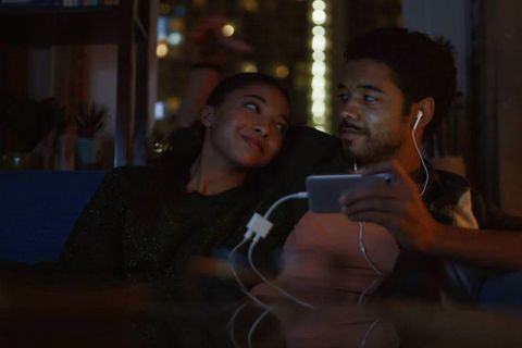 Samsung’dan iPhone X’a gönderme yapan Galaxy Note 8 reklamı