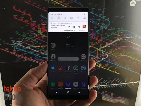 YouTube videoları Android ve iOS’te arka planda nasıl oynatılır?