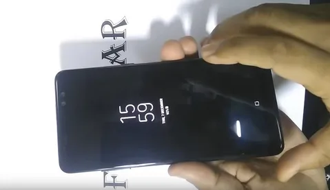 Samsung Galaxy A8+ (2018) ön inceleme videosunda ortaya çıktı