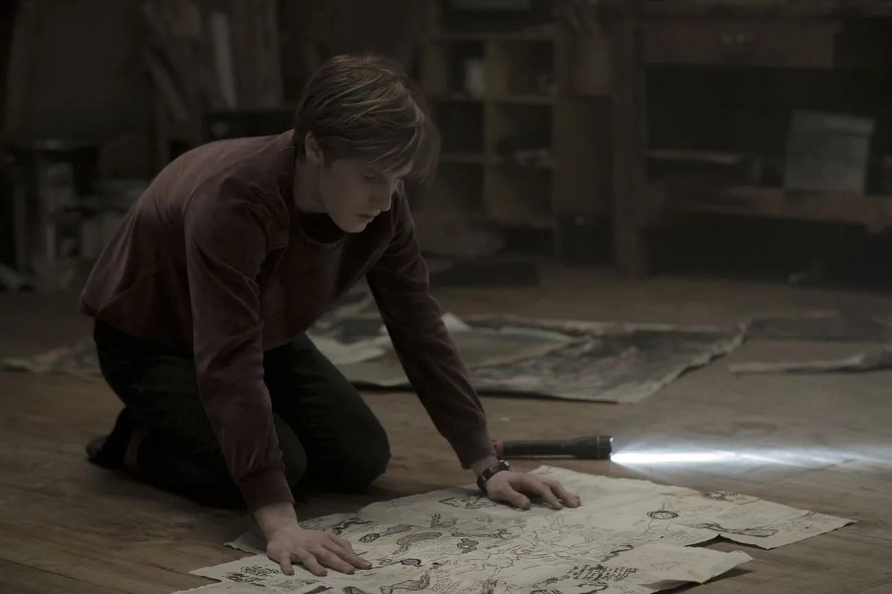 Netflix Dark dizisinin ikinci sezonunun duyurusunu yaptı