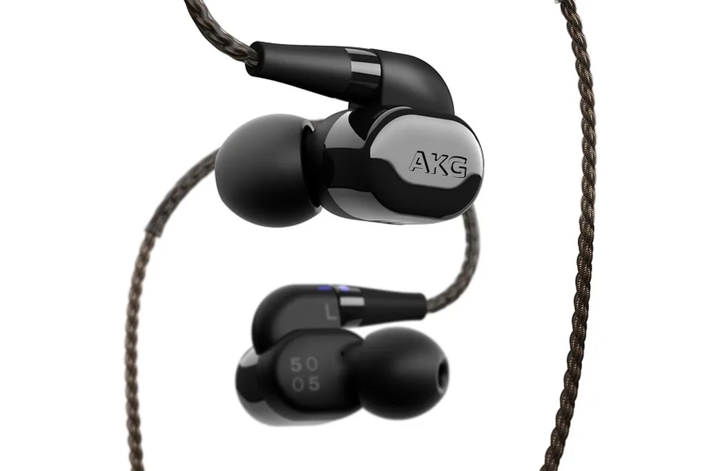 AKG 1000 dolarlık N5005 ile stüdyo kalitesinde ses vadediyor
