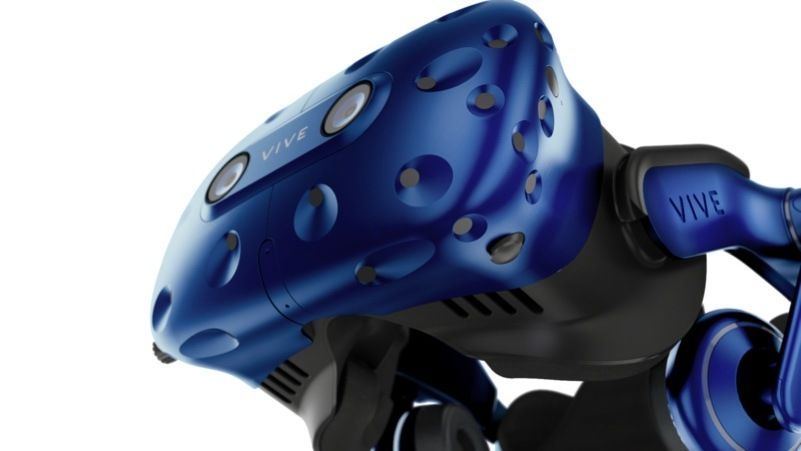 HTC Vive Pro tanıtıldı: Daha yüksek çözünürlük, yerleşik kulaklık