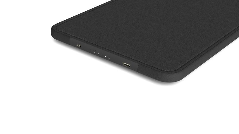 Incase’in yeni MacBook Pro kılıfı korumanın yanında şarj hizmeti de sunuyor