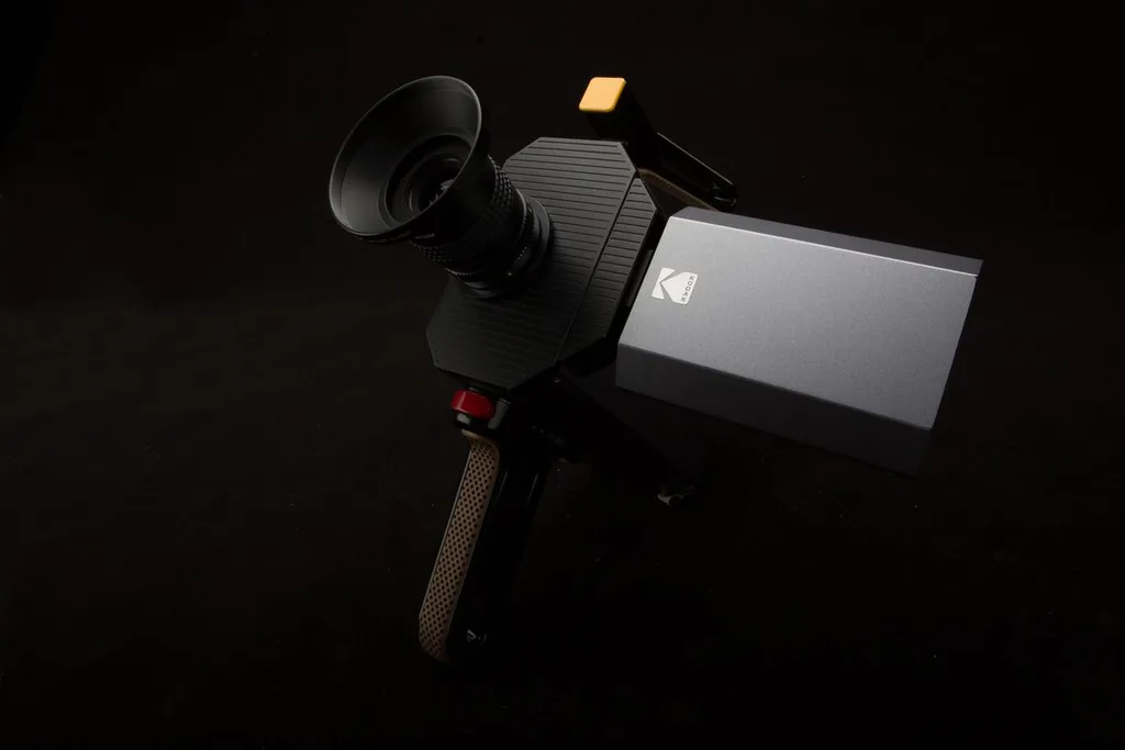 Kodak Super 8 kamera 2 bin 500 dolar civarında bir fiyatla satılacak