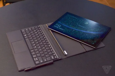 Lenovo Miix 630 ile ARM tabanlı Windows 10 cihaz üreticileri arasına katılıyor