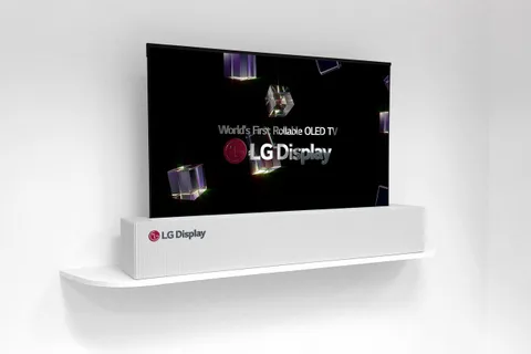 LG Display’in 65 inç OLED paneli rulo yapılabiliyor