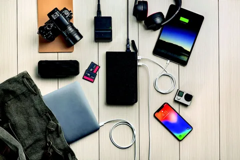Mophie’den MacBook Pro’yu bile şarj edebilen taşınabilir şarj aksesuarı